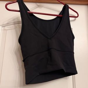 Align crop tank like new!